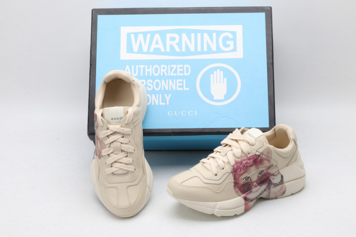 G*u*i* rhyton sneaker