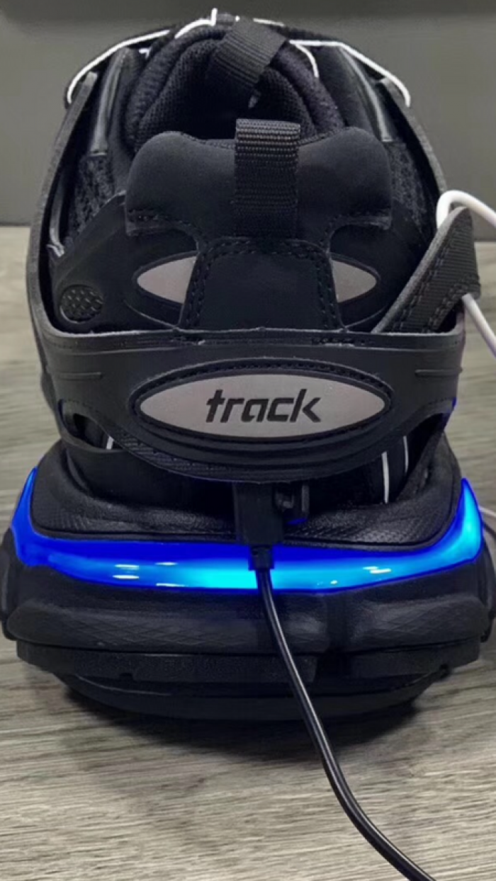 Ba*len*cia*ga track with led 5000012