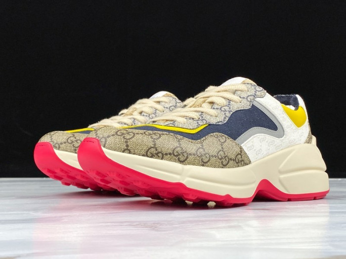 G*u*i* rhyton sneaker