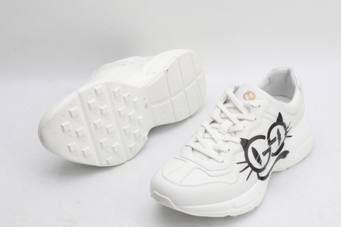 G*u*i* rhyton sneaker