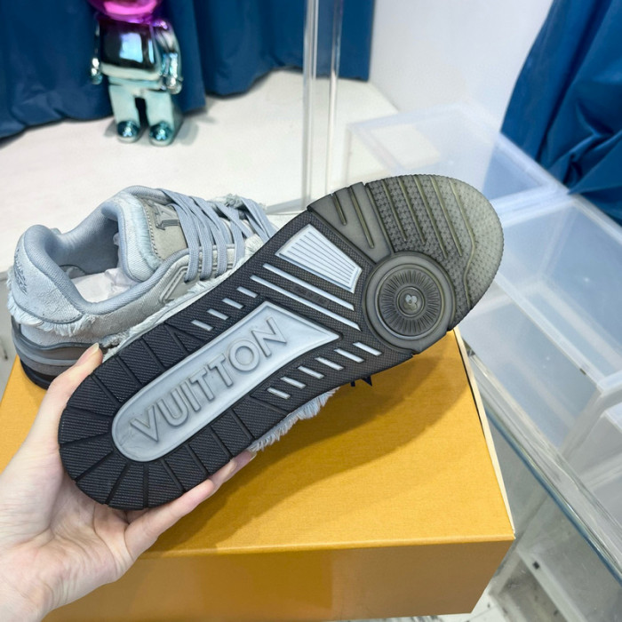 lv snekaers l0000258