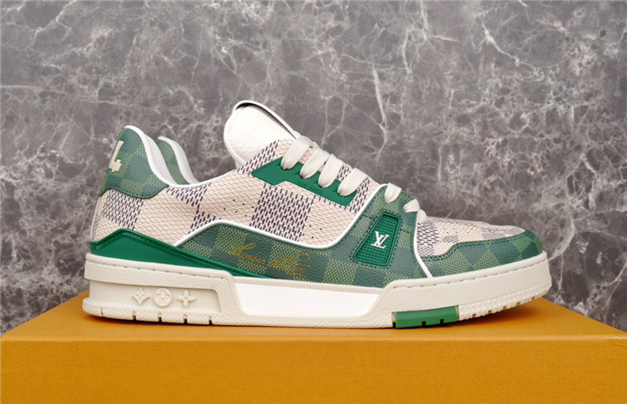 lv snekaers l0000323