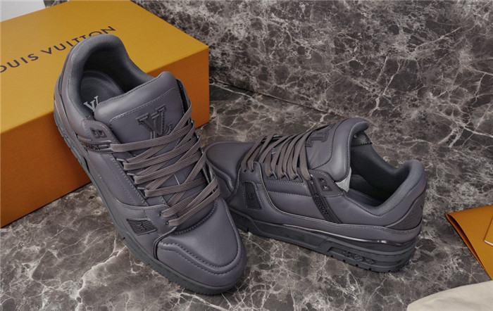 lv snekaers l0000324