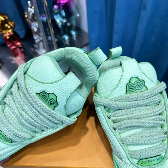 lv skate snekaers l0000196