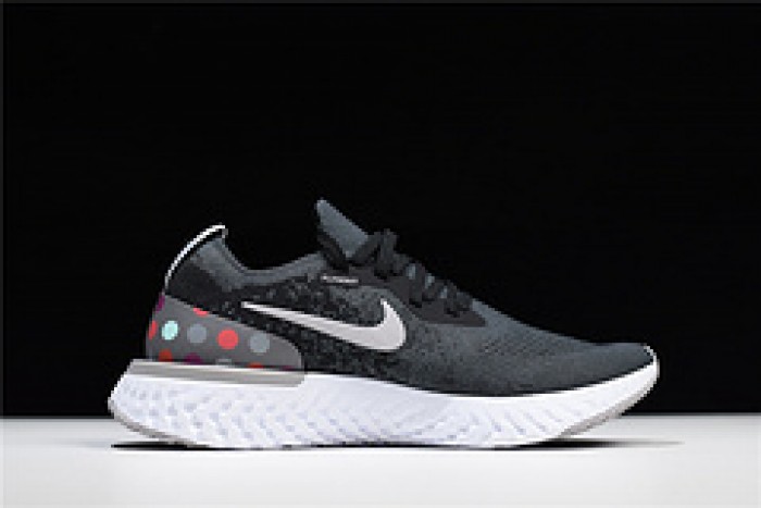 nike epic react flyknit black and grey dots point noirs et gris aj7283 996