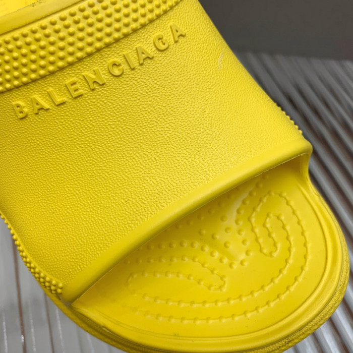 balenciag* sandal bs65