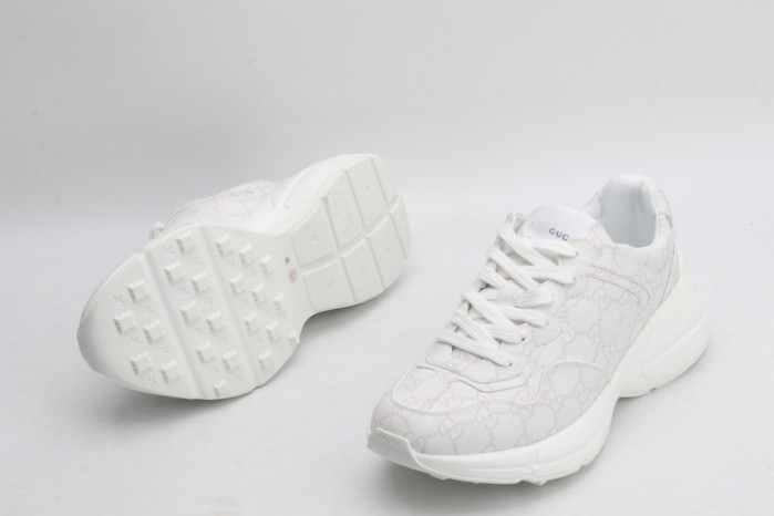 G*u*i* rhyton sneaker