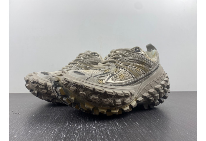 Balenciaga defender 8000078