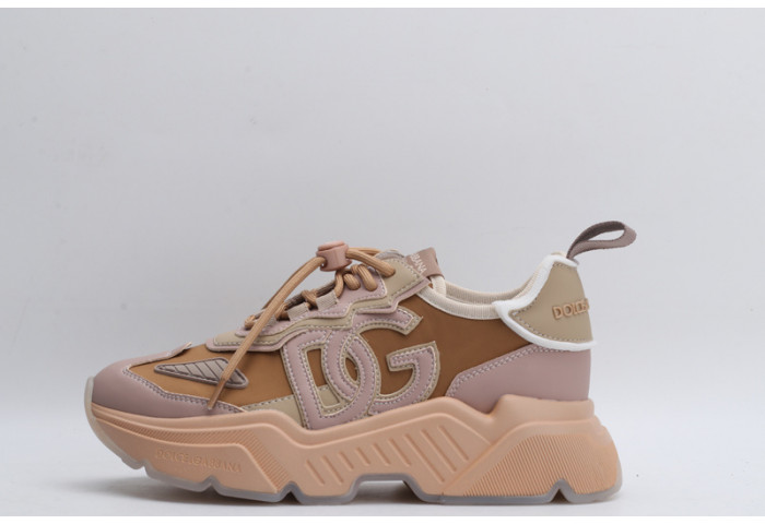 DG Sneaker08