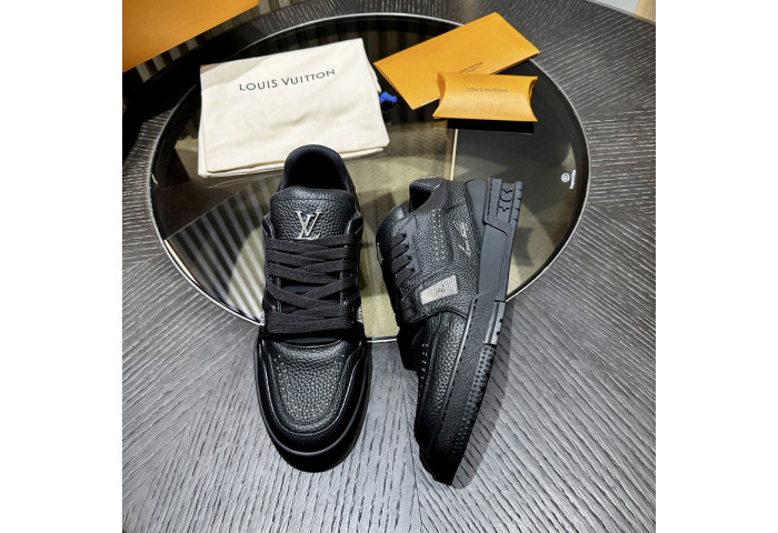 LV snekaers L0000603