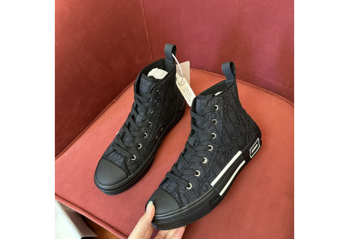 B23 OBLIQUE LOW Top SNEAKERS T00480H102