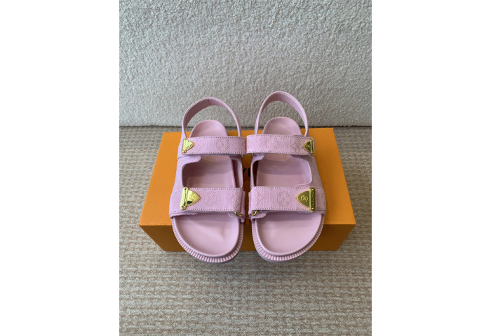 L&V sandal 204