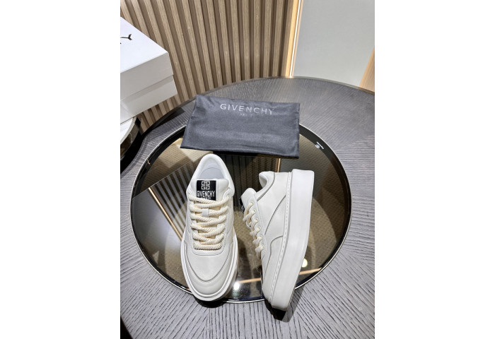 Givenchy Sneakers 660020