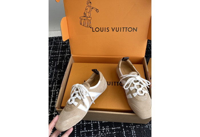 LV snekaers L0000570