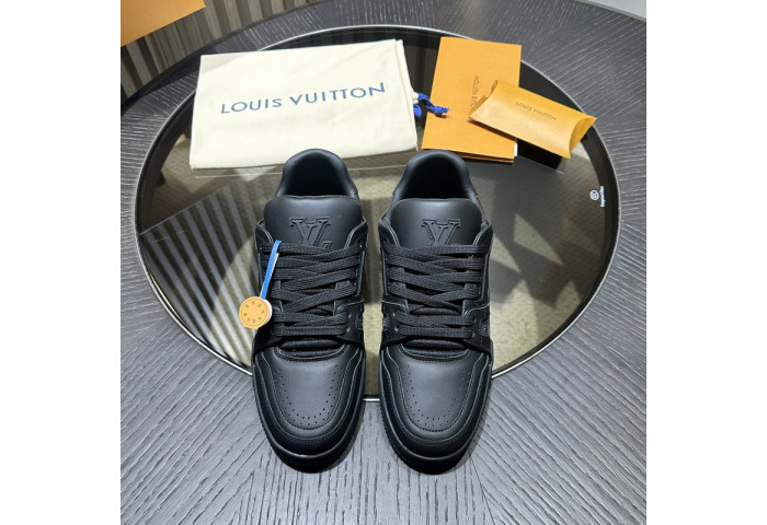 LV snekaers L0000489