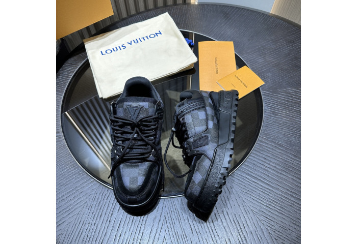 LV snekaers L0000546