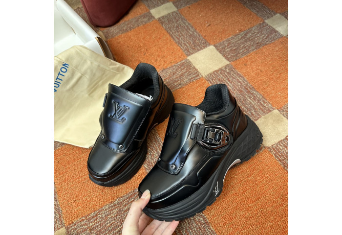 LV snekaers L0000426