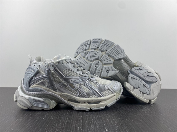 Balenciaga runner 8000018