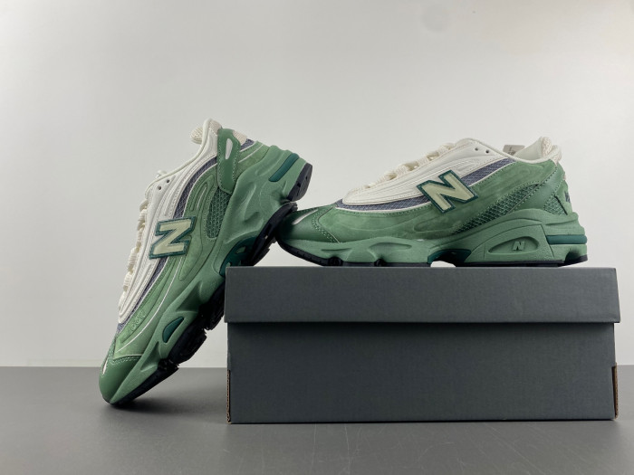 New Balance 1000 Green Grey M1000MA