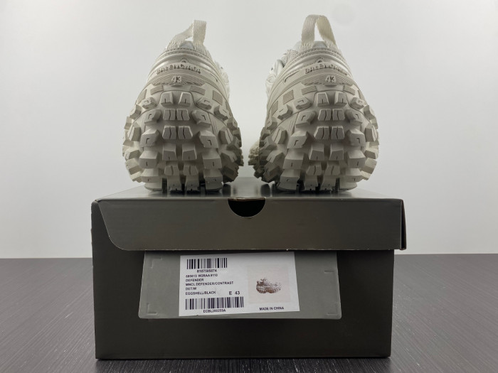 BALENCIAGA DEFENDER SNEAKER