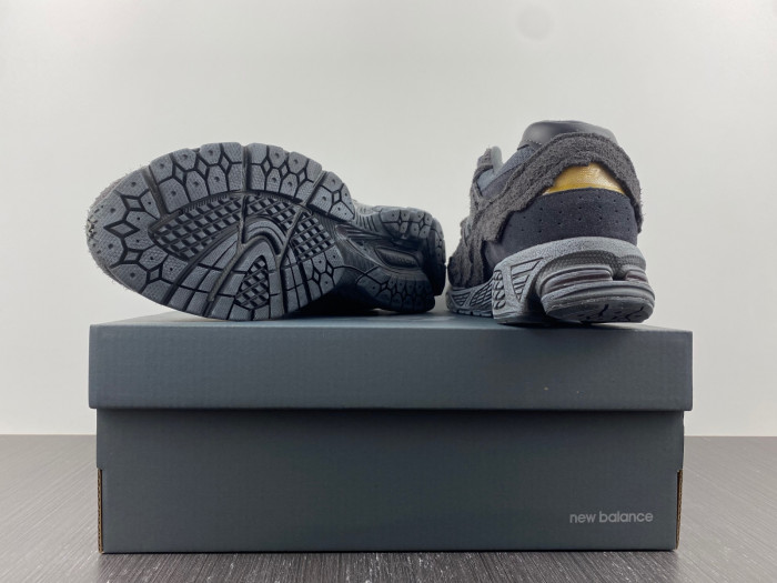 Bape x New Balance 2002R M2002RHO DFY12