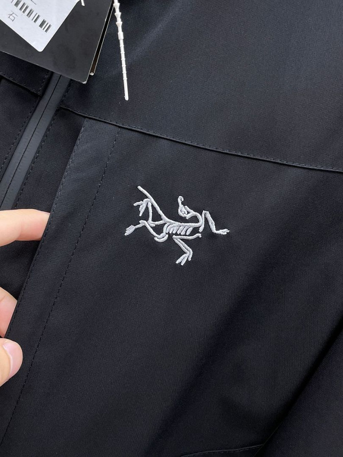ARCTERYX JACKET AX09