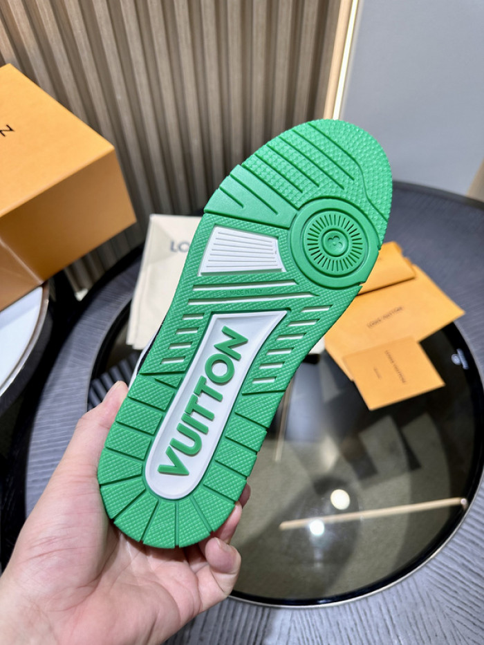 LV snekaers L0000380