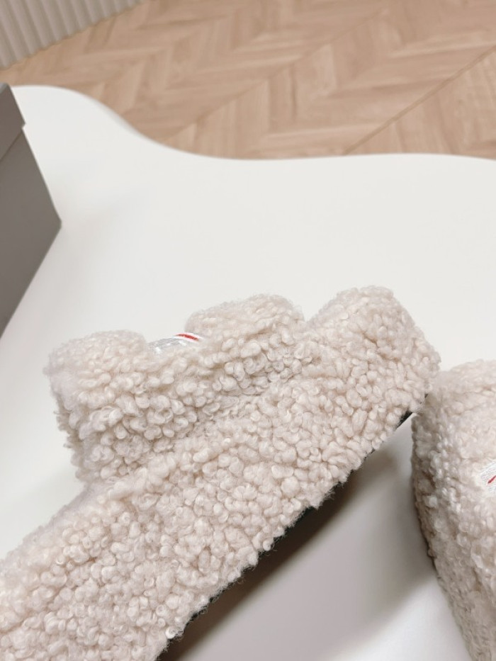 Balenciag* Sandal BS76