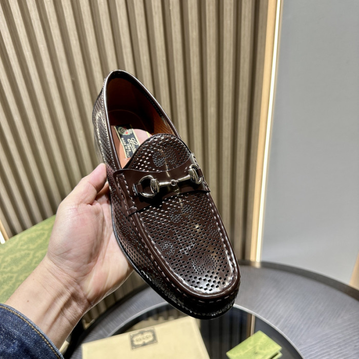 G*u*i* loafers gc183