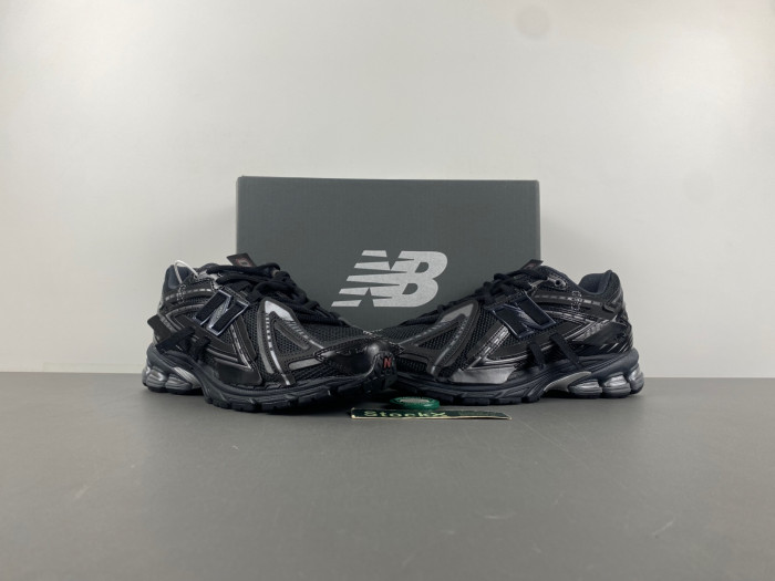 New Balance 1906A Black M1906AF