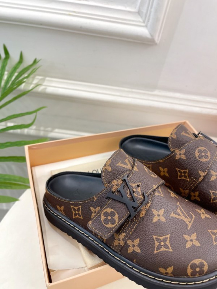 L&V sandal 242