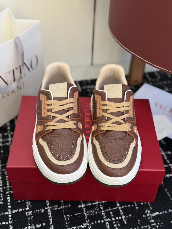 Va1e*ntin0 SNEAKERS VT052