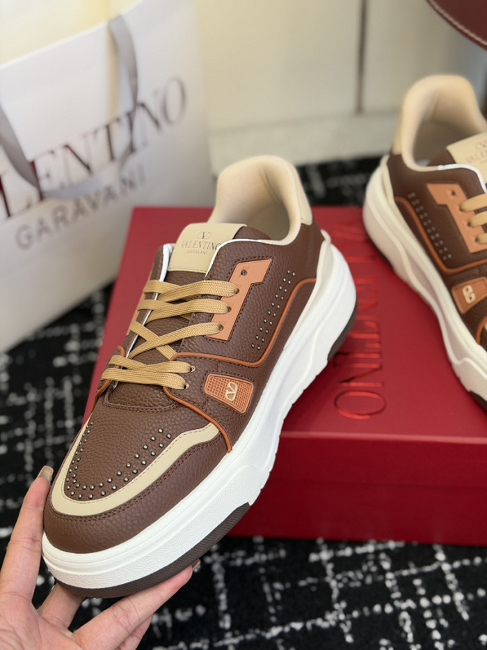 Va1e*ntin0 SNEAKERS VT052