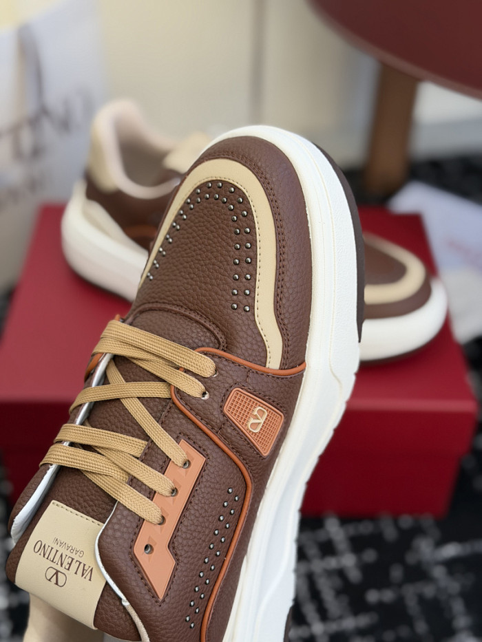 Va1e*ntin0 SNEAKERS VT052