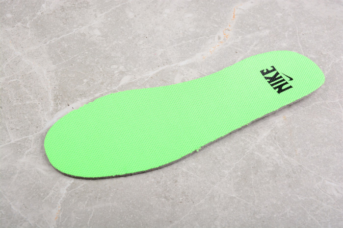 NIKE DUNK LOW SWOOSH SHADOW IRON GREY DQ7681-001