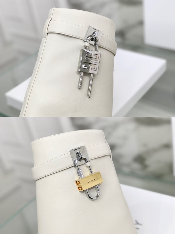 Givenchy Boots 660015