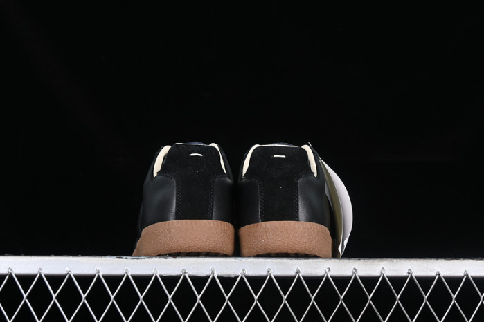 ma*s*n Ma*i*la calfskin black s58ws0106