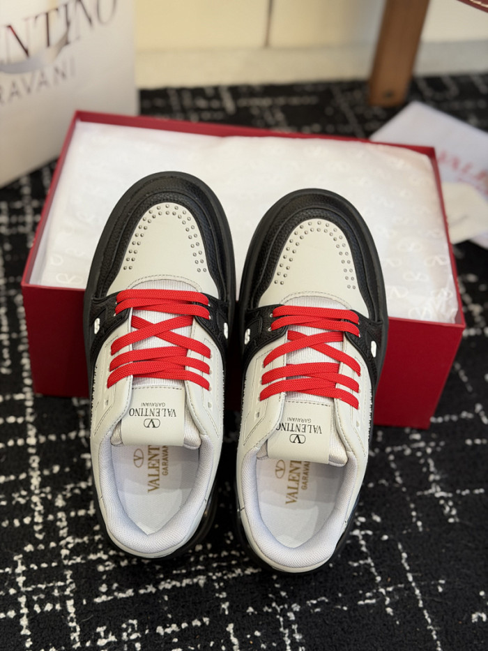 Va1e*ntin0 SNEAKERS VT053