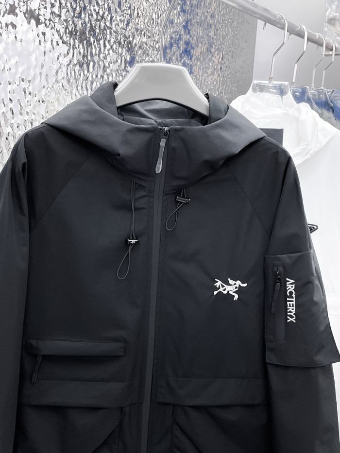ARCTERYX JACKET AX10