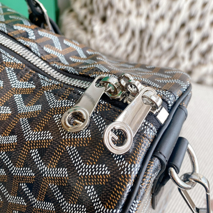 G09ard TRAVEL BAG 45CM GY10