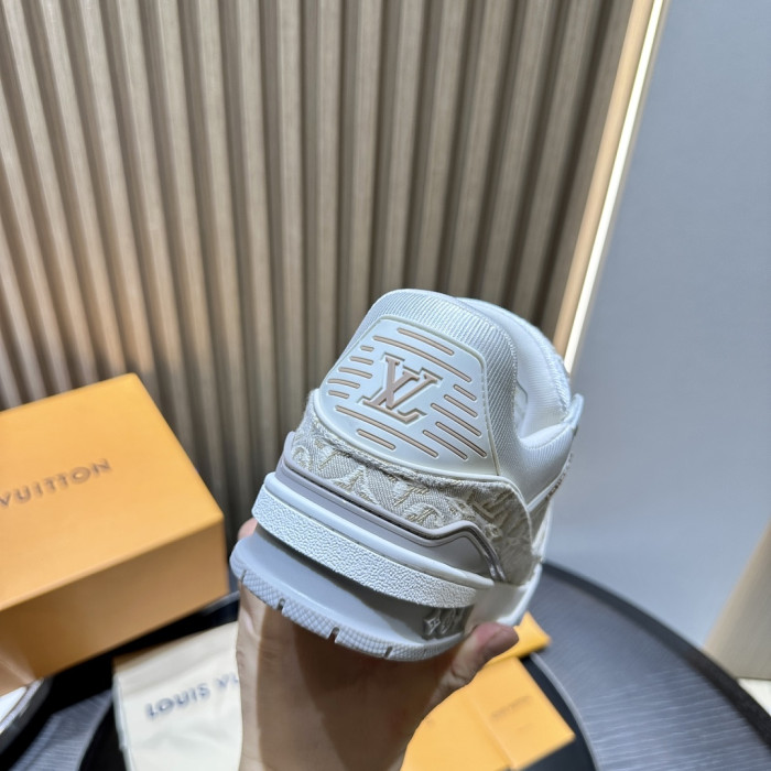 LV snekaers L0000872
