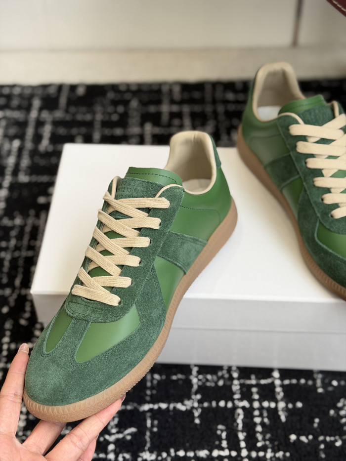 Ma1s0n Marg*e1a CALFSKIN S57WS0386