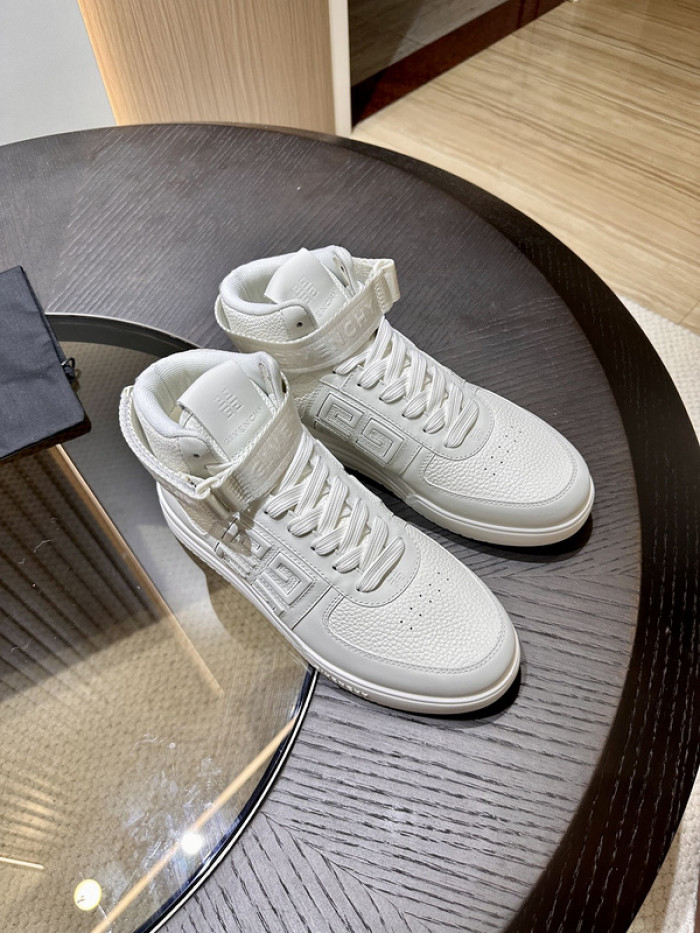 Givenchy Sneakers 660025