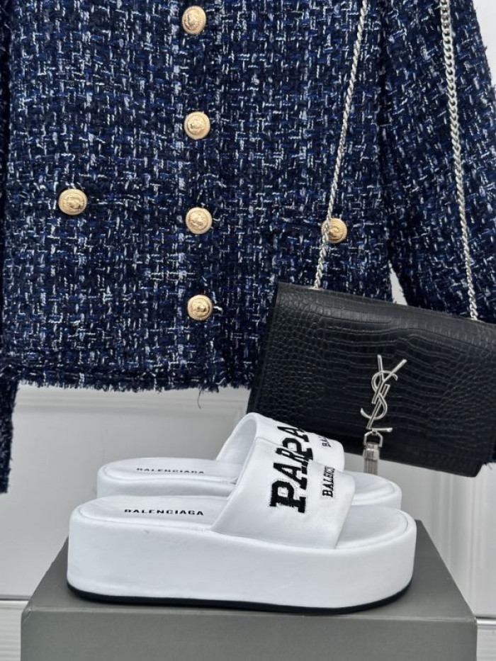 Balenciag* Sandal BS80