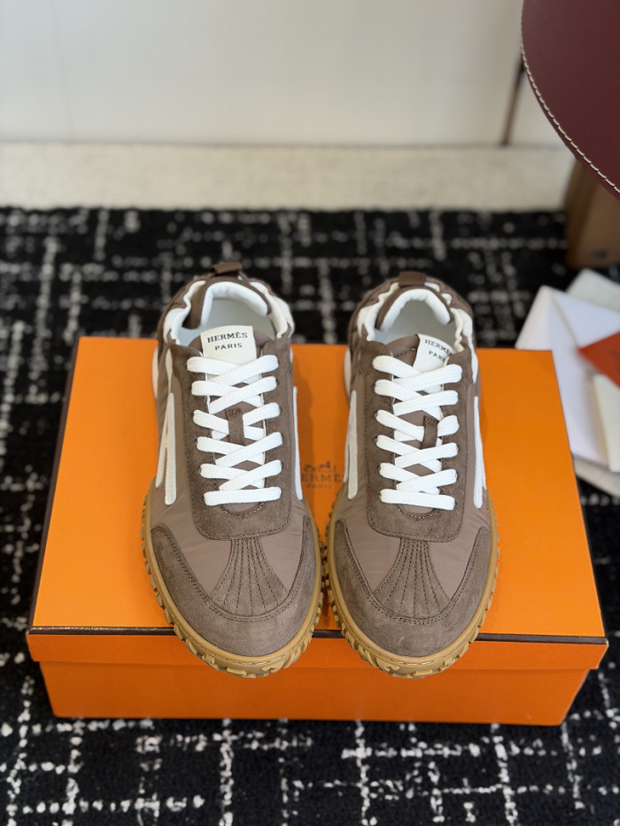 H**me5 sneakers HM111