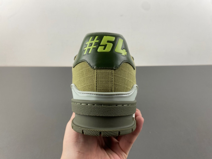 LV snekaers L0000619