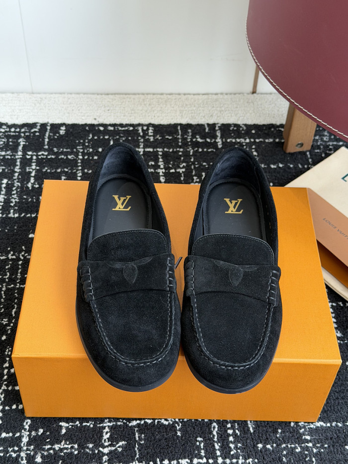 LV LOAFERS L0000843