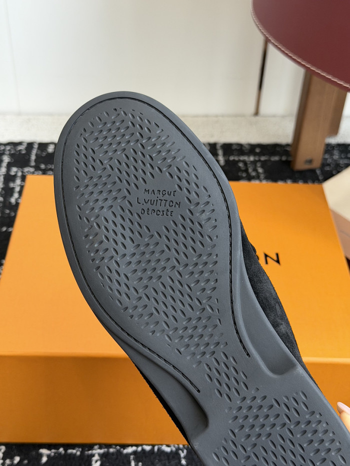 LV LOAFERS L0000843