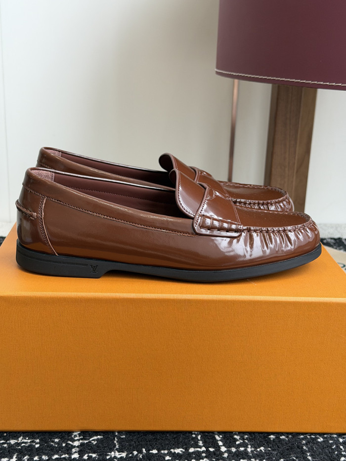 LV LOAFERS L0000846