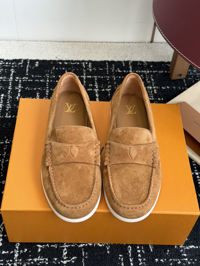 LV LOAFERS L0000842